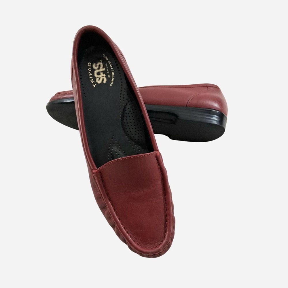 SAS Simplify Red Leather Loafers Size 9 N Narrow Tripad Comfort Flats